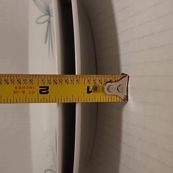 Pair of Pier 1 Kui Hua Plates - Picture 12 of 16